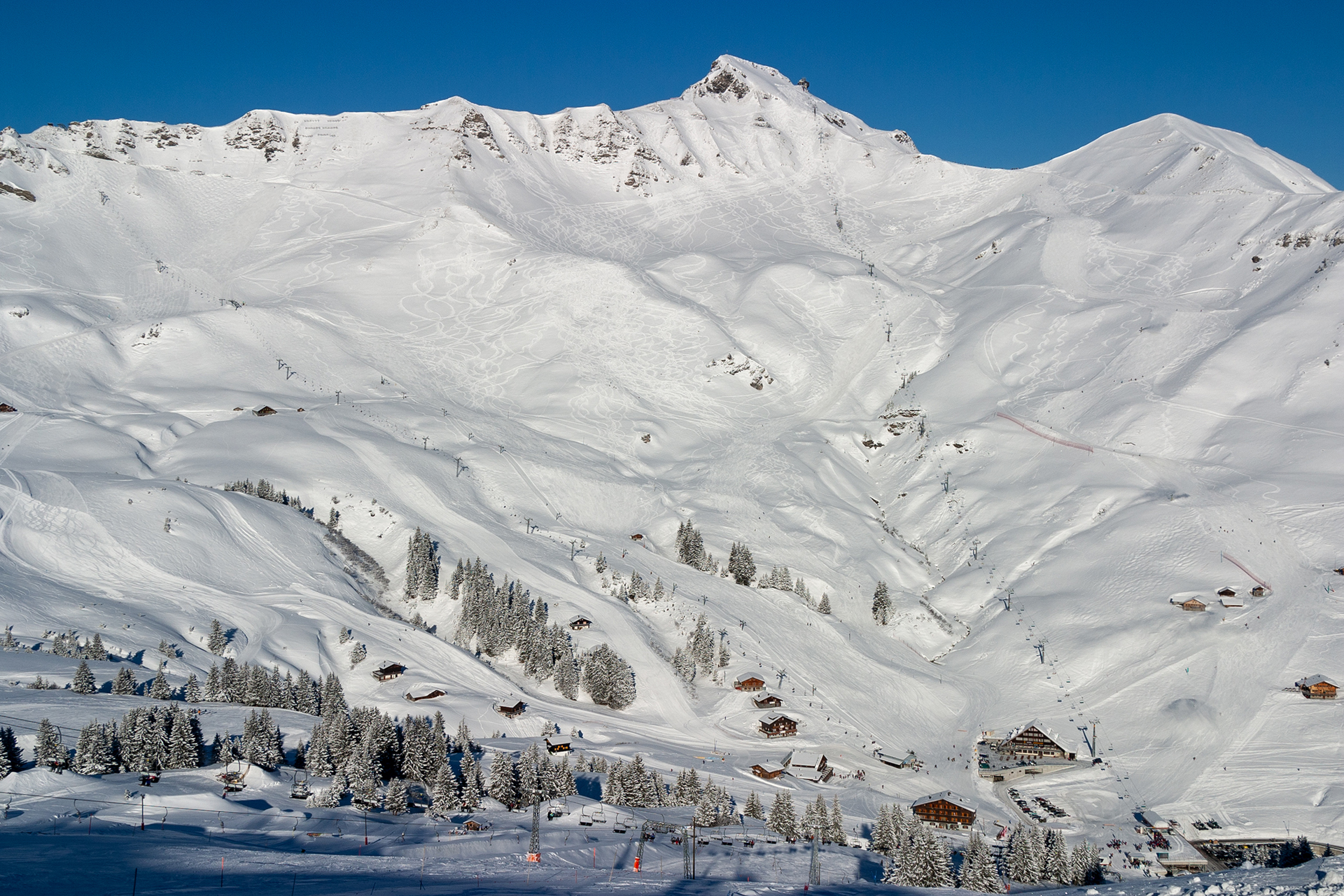 Les Crosets - alpine village