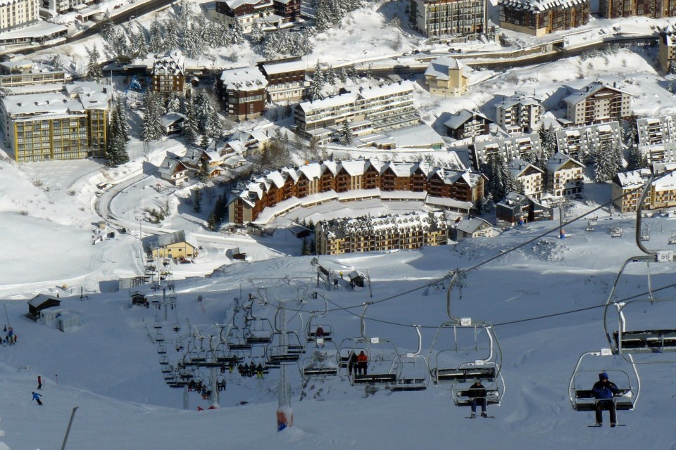 Candanchú - alpine village